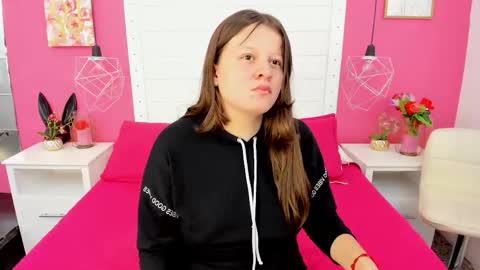 Snapshot of mia_parker02 chatting on November 24, 2025, 12:38 pm Mia online show from November 24, 2025, 12:38 pm