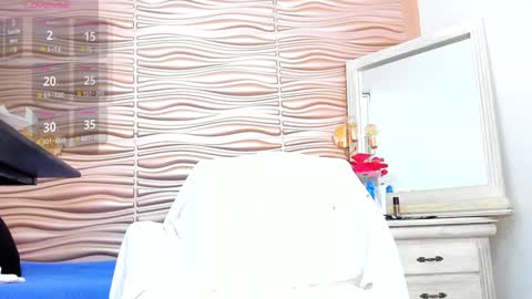 Snapshot of mia_pineda chatting on December 31, 2024, 6:46 pm Mariana online show from December 31, 2024, 6:46 pm