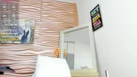 Mariana online show from February 22, 2026, 7:01 pm