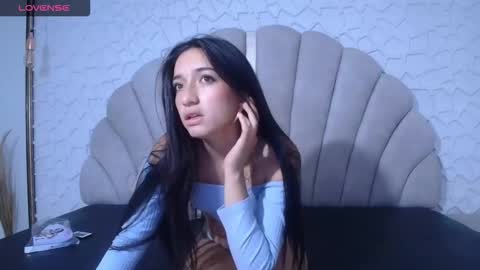 mia_prince_ online show from January 8, 2026, 5:59 pm