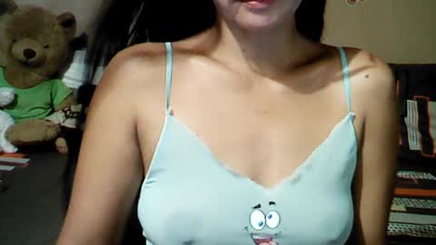 Snapshot of mia_rein chatting on July 29, 2026, 2:15 pm mia_rein online show from July 29, 2026, 2:15 pm