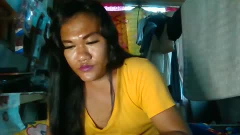 Snapshot of mia_revita chatting on February 20, 2026, 12:51 am mia_revita online show from February 20, 2026, 12:51 am