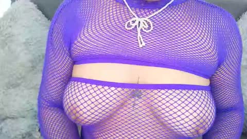 Mia Roux online show from October 10, 2025, 7:24 pm