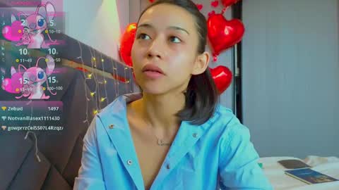 Mia online show from February 17, 2025, 11:44 am