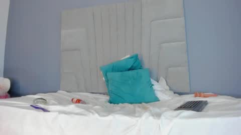 mia_smith_x online show from February 27, 2025, 11:15 pm