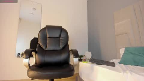 mia_smith_x online show from March 4, 2025, 1:45 am