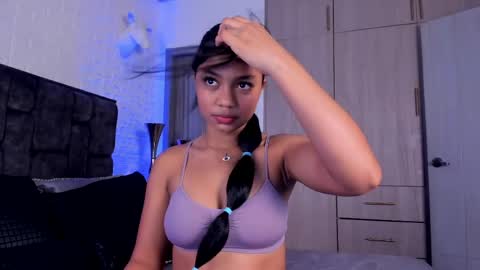 Mia steele online show from April 13, 2026, 4:45 pm