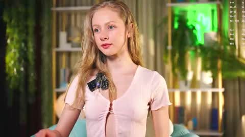 Mia online show from February 25, 2026, 4:27 pm