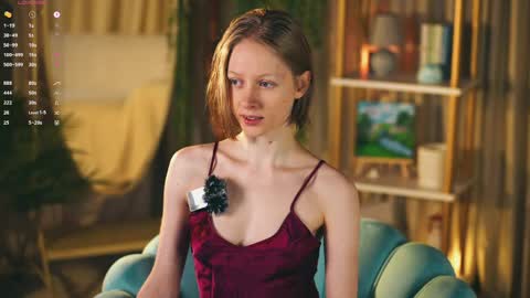 Snapshot of mia_vebes chatting on May 8, 2026, 9:14 am Mia online show from May 8, 2026, 9:14 am
