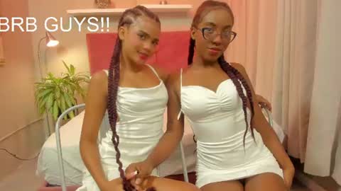 Mia online show from June 22, 2026, 11:40 am