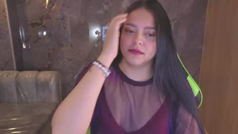 mia_velvet_cn online show from June 18, 2026, 1:48 pm