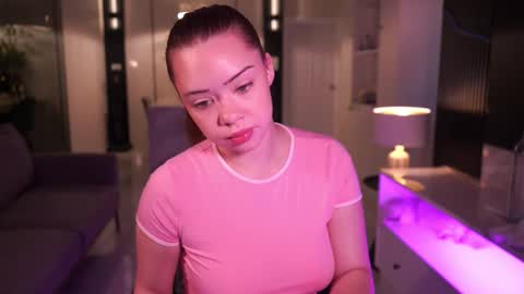 Snapshot of mia_vixen_ chatting on October 15, 2025, 2:55 am VixenMia online show from October 15, 2025, 2:55 am