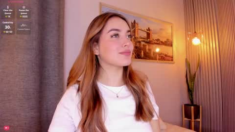 Snapshot of mia_white11 chatting on December 11, 2024, 12:23 pm Mia White online show from December 11, 2024, 12:23 pm
