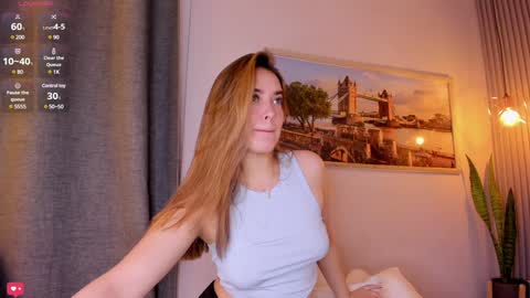 Snapshot of mia_white11 chatting on January 6, 2025, 1:52 pm Mia White online show from January 6, 2025, 1:52 pm