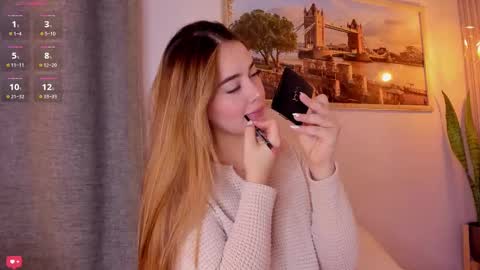 Snapshot of mia_white11 chatting on February 13, 2025, 12:54 pm Mia White online show from February 13, 2025, 12:54 pm