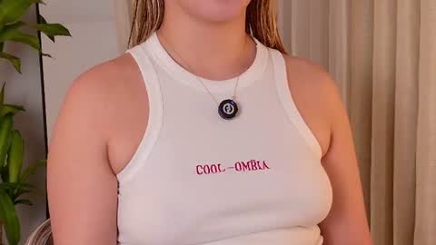Snapshot of mia_white11 chatting on July 26, 2026, 1:40 pm Mia White online show from July 26, 2026, 1:40 pm