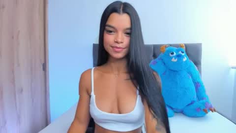    online show from October 13, 2025, 4:51 pm