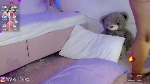 Mia online show from February 10, 2025, 12:08 am