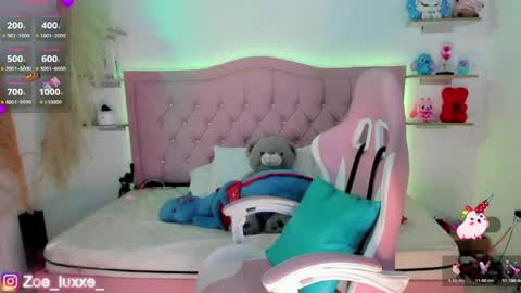 Snapshot of miaa_foxx_ chatting on May 7, 2026, 9:09 pm Mia online show from May 7, 2026, 9:09 pm