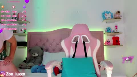 Snapshot of miaa_foxx_ chatting on May 27, 2026, 10:07 pm Mia online show from May 27, 2026, 10:07 pm