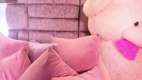 miaa_quinn online show from December 16, 2025, 2:49 am