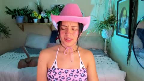 Miaa online show from October 24, 2025, 9:22 pm