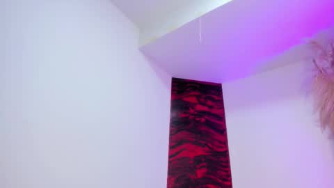 miaa_sccott_ online show from November 7, 2025, 12:49 pm