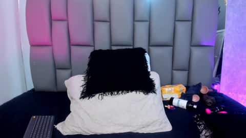 Snapshot of miaabrown__ chatting on January 21, 2025, 12:07 pm Mia online show from January 21, 2025, 12:07 pm