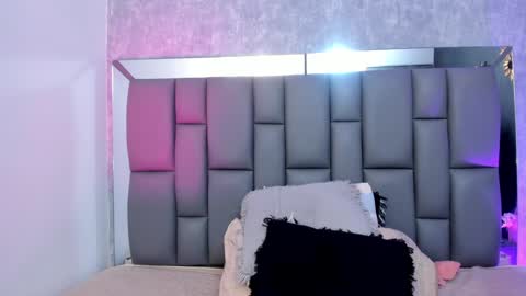 Snapshot of miaabrown__ chatting on January 27, 2025, 6:20 pm Mia online show from January 27, 2025, 6:20 pm