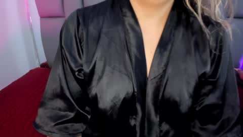 Snapshot of miaabrown__ chatting on January 28, 2025, 12:11 pm Mia online show from January 28, 2025, 12:11 pm