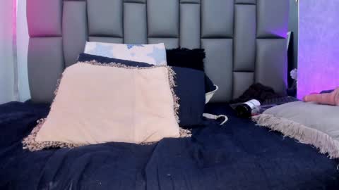 Snapshot of miaabrown__ chatting on February 3, 2025, 6:07 pm Mia online show from February 3, 2025, 6:07 pm