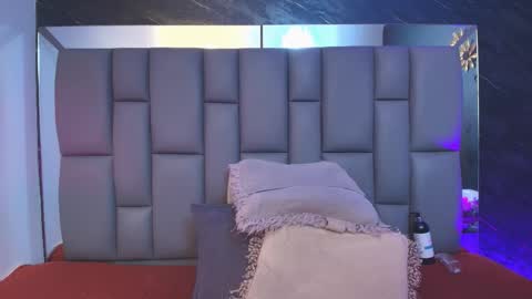 Snapshot of miaabrown__ chatting on October 9, 2025, 12:03 pm Mia online show from October 9, 2025, 12:03 pm