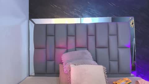 Snapshot of miaabrown__ chatting on November 13, 2025, 12:04 pm Mia online show from November 13, 2025, 12:04 pm