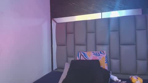 Snapshot of miaabrown__ chatting on November 24, 2025, 12:05 pm Mia online show from November 24, 2025, 12:05 pm