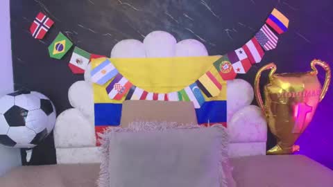 Snapshot of miaabrown__ chatting on July 3, 2026, 12:11 pm Mia online show from July 3, 2026, 12:11 pm