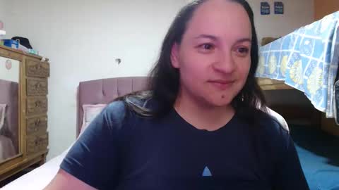 Snapshot of miaabrownn chatting on May 5, 2026, 6:27 pm MIA online show from May 5, 2026, 6:27 pm