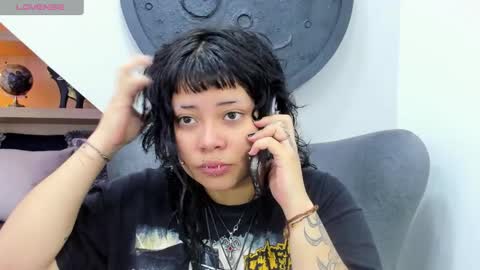 Mia online show from March 30, 2026, 12:28 pm