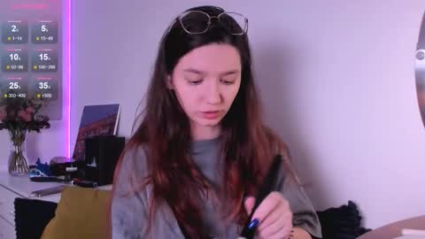 mia online show from December 23, 2025, 9:29 am