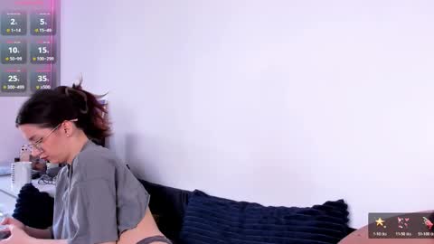 mia online show from April 16, 2026, 9:32 am