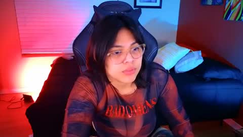 Mia online show from December 29, 2024, 2:17 am