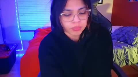 Mia online show from January 26, 2025, 6:07 am