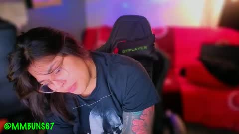 Mia online show from November 23, 2025, 2:11 am