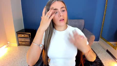 MiaCarper online show from January 27, 2025, 12:01 am