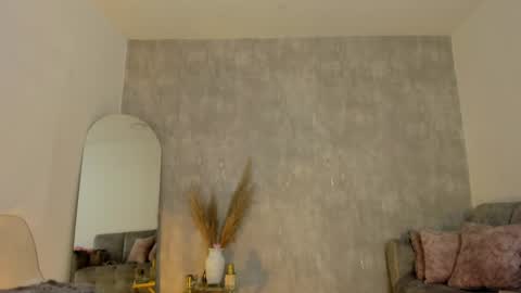 miacooper online show from January 31, 2025, 12:18 pm