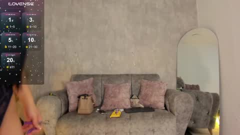 miacooper online show from February 28, 2025, 12:20 pm