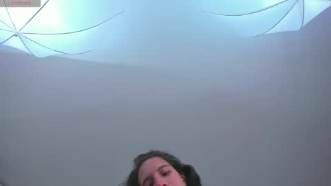 Snapshot of miacours chatting on May 30, 2026, 4:15 pm MiaCours online show from May 30, 2026, 4:15 pm