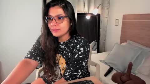 IG Yojanagomez  online show from March 5, 2025, 2:25 am