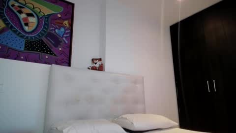 Mia online show from February 18, 2025, 11:08 pm