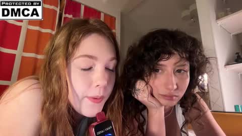 Snapshot of miafleur chatting on March 5, 2026, 9:22 pm Mia online show from March 5, 2026, 9:22 pm