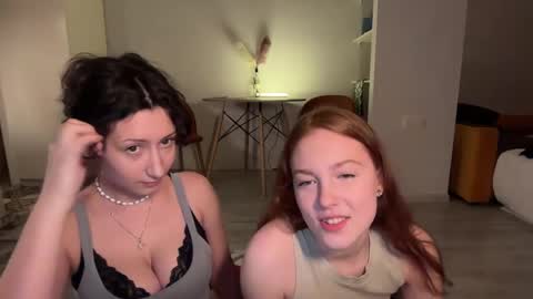 Mia online show from April 30, 2026, 11:53 pm